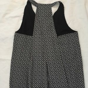 LOFT Black and White Swing Tank